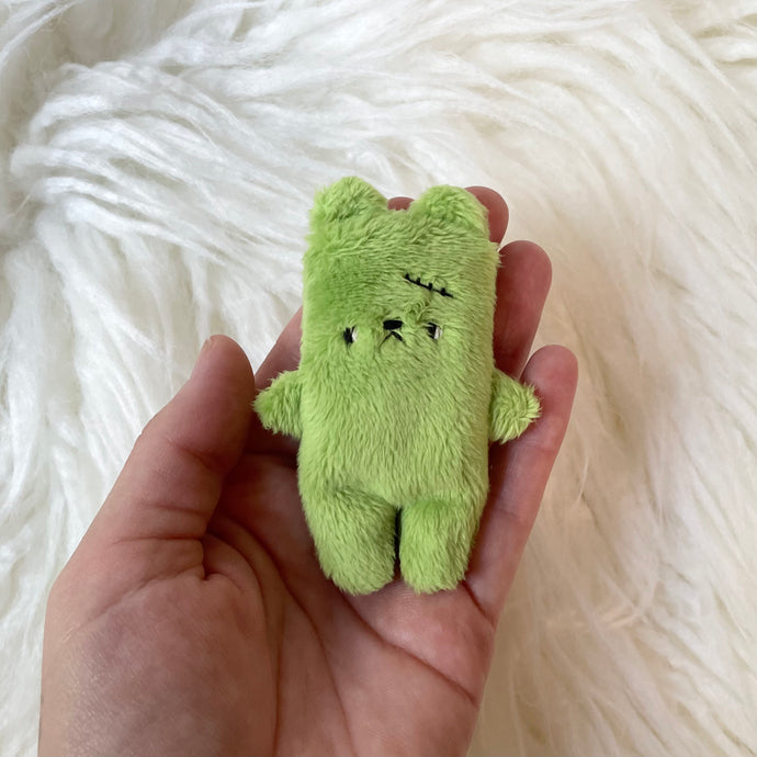 Leaf the tiny Frankenstein bear - weighted