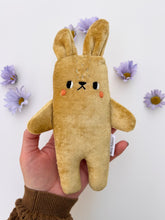 Load image into Gallery viewer, Yarrow the bunny
