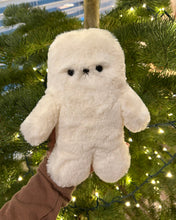 Load image into Gallery viewer, Mallow the white seal - removable gold neck bow
