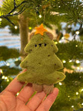 Load image into Gallery viewer, Bear tree ornament with orange star
