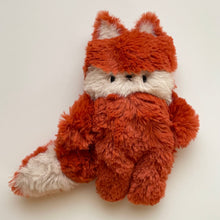 Load image into Gallery viewer, Mochi the little red fox - made to order
