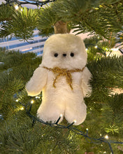 Load image into Gallery viewer, Mallow the white seal - removable gold neck bow
