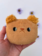 Load image into Gallery viewer, Chestnut bear head - mini pillow

