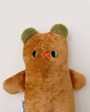 Load image into Gallery viewer, Split pea soup bear
