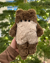 Load image into Gallery viewer, Oliver the river otter
