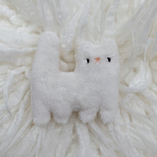 Load image into Gallery viewer, Ivory tiny cat with pink nose cat
