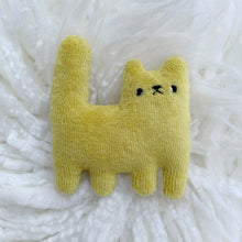 Load image into Gallery viewer, Lemon tiny cat
