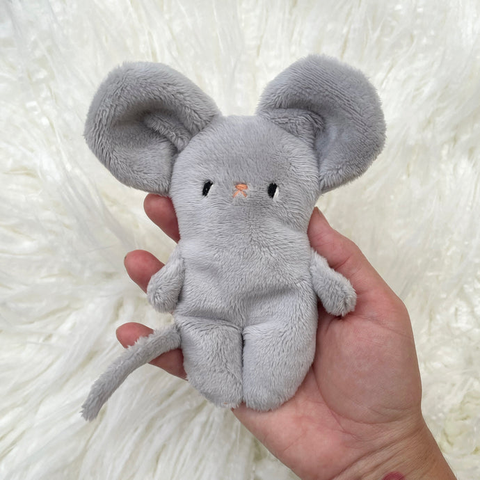 Storm Cloud the little Mouse - weighted