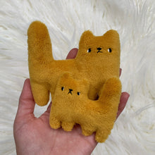Load image into Gallery viewer, Golden Daisy *small* cat
