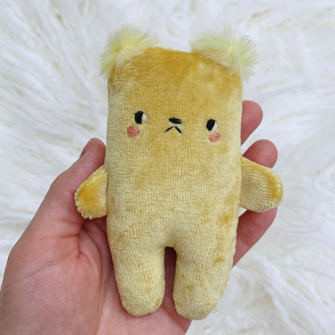 Blushing lemon puff bear