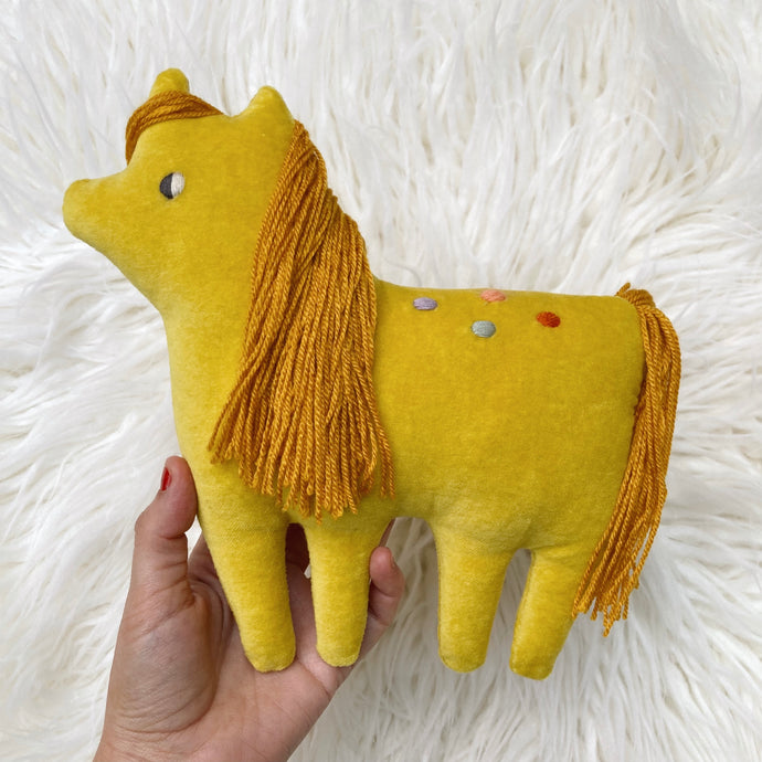 Mustard pony