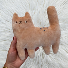 Load image into Gallery viewer, Rose Quartz Cat
